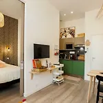 2 Pieces Proche Promenade Et Tram Апартаменты Ницца