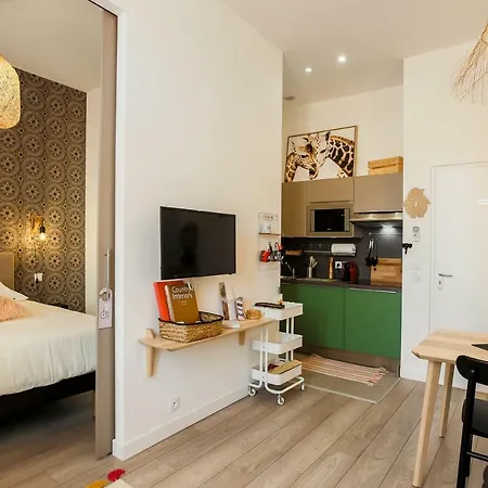 2 Pieces Proche Promenade Et Tram Apartment Nice